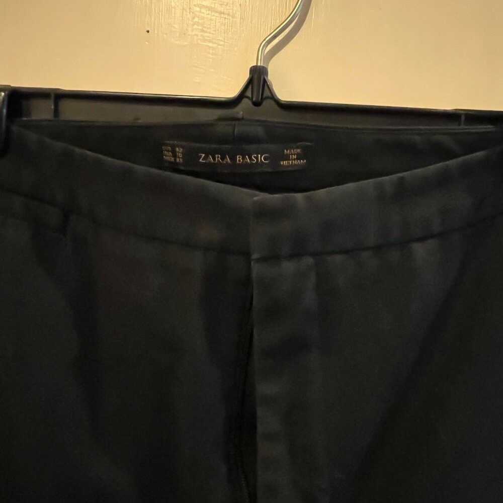 ZARA - size 10 Black Cropped Twill Work Pants - Picture 2 of 3